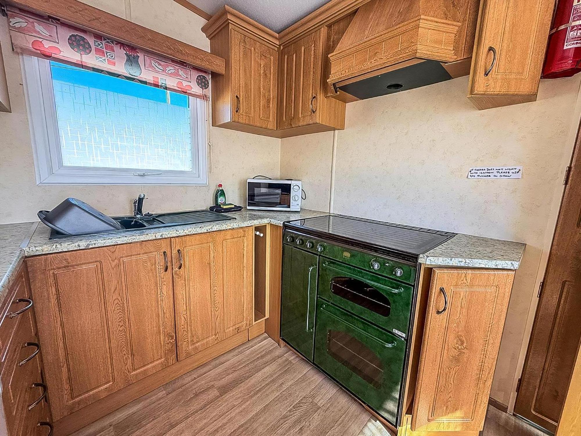 6 Berth Caravan By The Beach In Hunstanton In Norfolk, Pets Welcome Ref 13009L Exterior foto