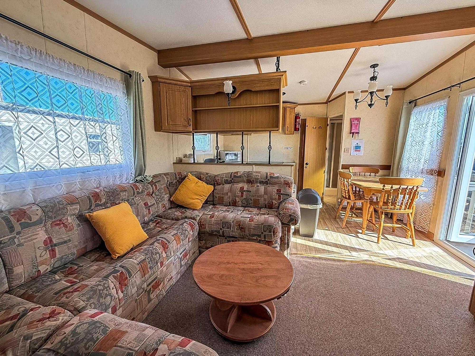 6 Berth Caravan By The Beach In Hunstanton In Norfolk, Pets Welcome Ref 13009L Exterior foto